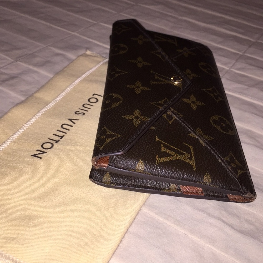 Authentic Louis Vuitton Origami Long Wallet - Picture 7 of 8